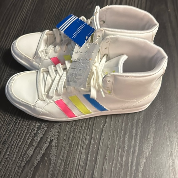 adidas Shoes - NWT🍍 ADIDAS ORIGINALS ADI HOOP MID WOMEN'S SIZE US 9🍍